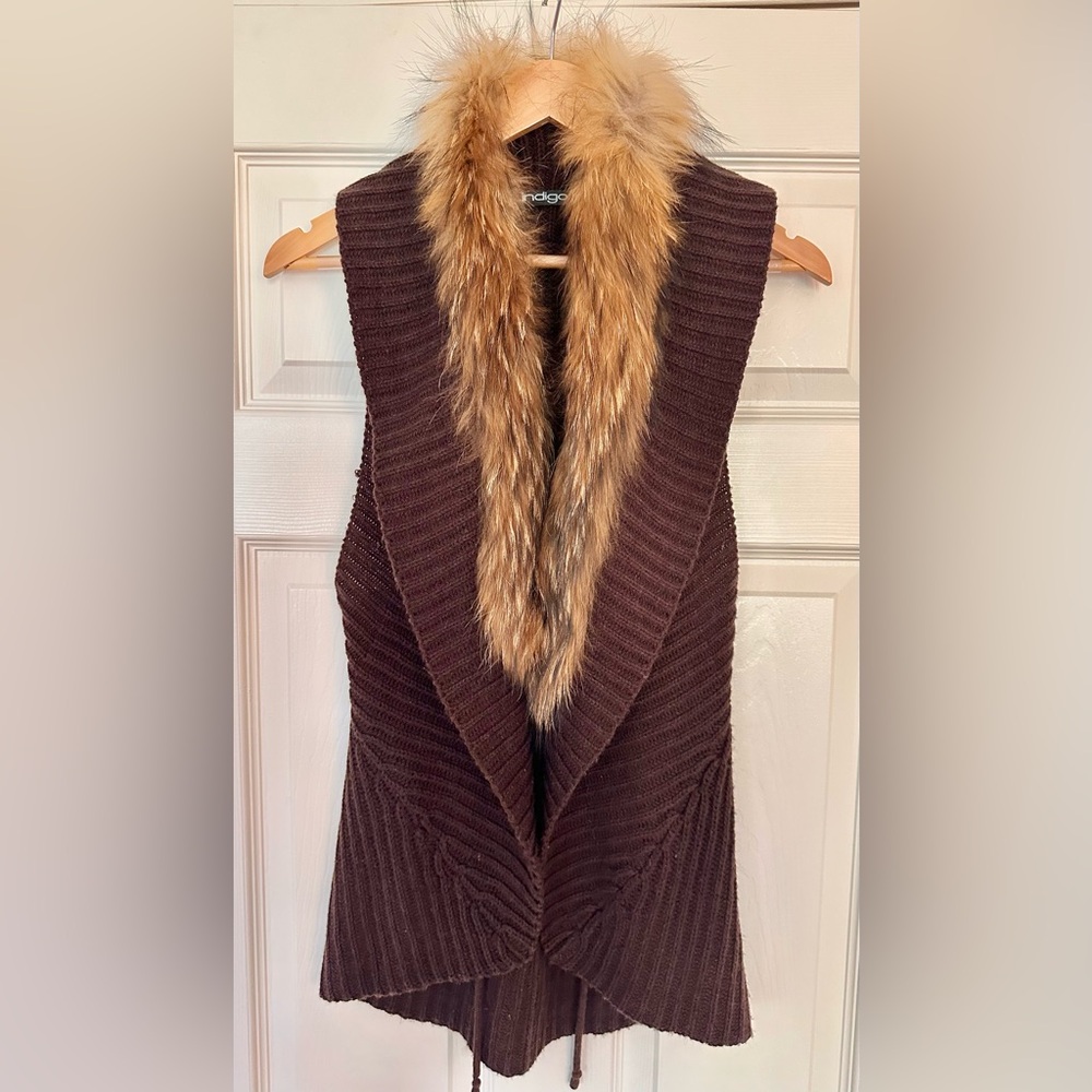 Indigo Faux Fur Collar Knit Vest Women’s Small Brown Open Front Sweater